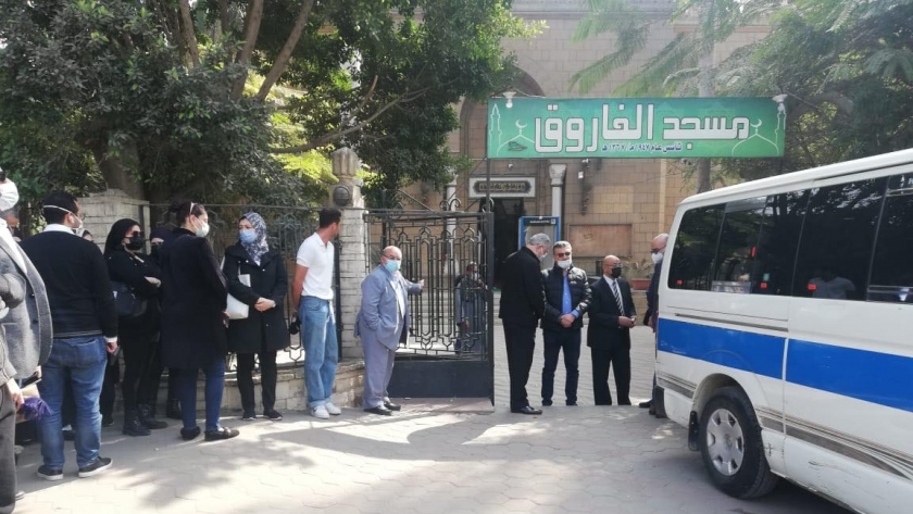 وصول جثمان والد المتحدث الرسمي لمجموعة المتحدة بحضور تامر مرسي