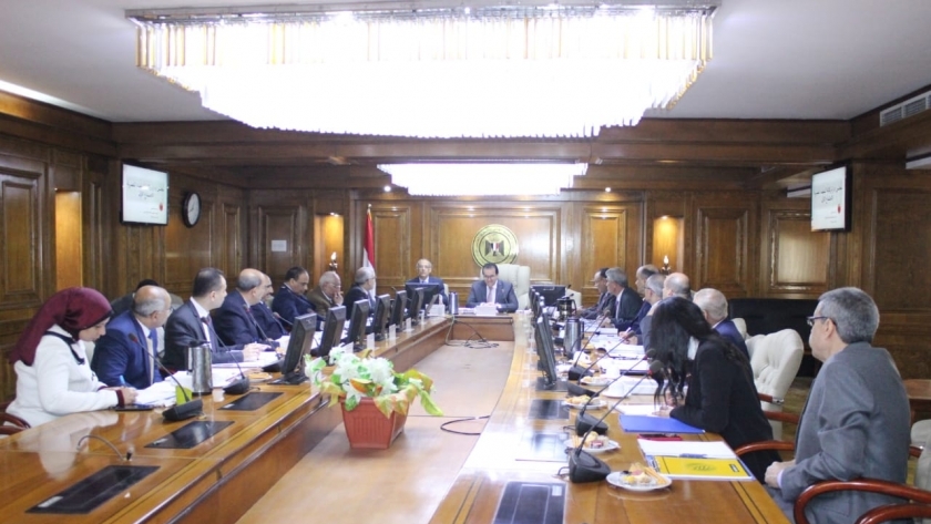 وزير التعليم يترأس اجتماع مجلس وكالة الفضاء المصرية "ارشيفية "