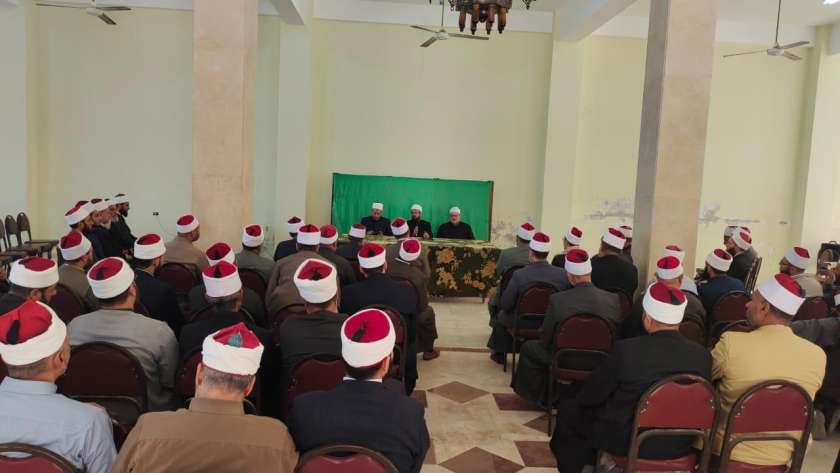 خلال لقاء الدعاة في مسجد العوام بمطروح