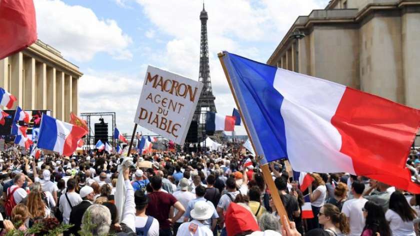 الاحتجاجات في فرنسا على رفع سن التقاعد