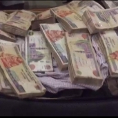 السلطات الأمنية تحبط محاولة تهريب مبالغ مالية بصحبة راكب مصري