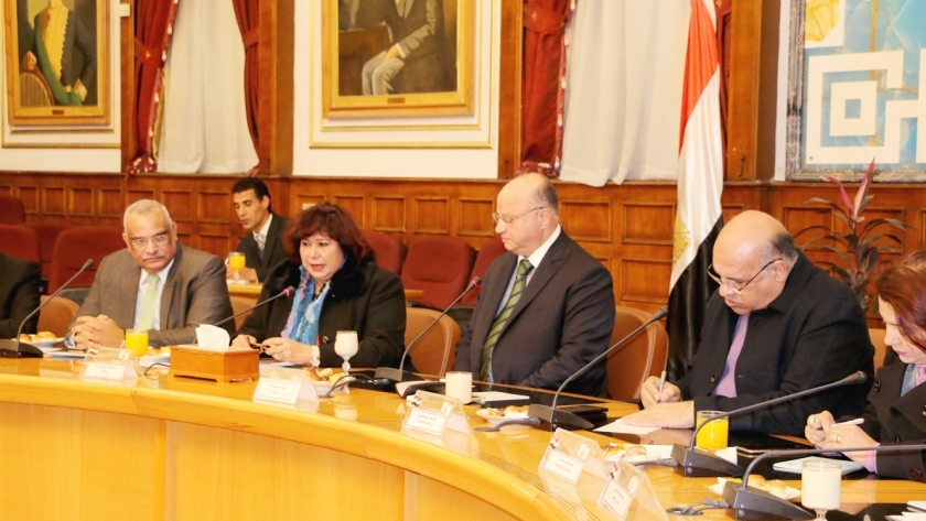 لقاء محافظ القاهرة ووزيرة الثقافة