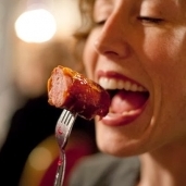 الإفراط في تناول اللحوم الحمراء يؤدي للإصابة الأمراض