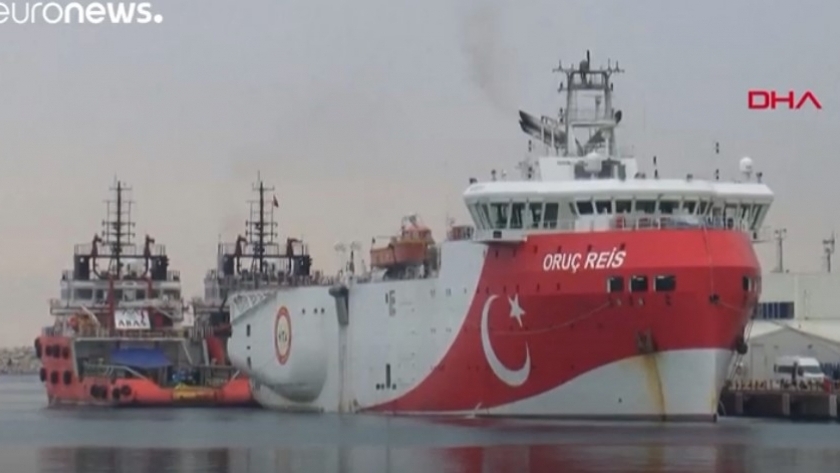 سفينة تنقيب تركية في شرق المتوسط