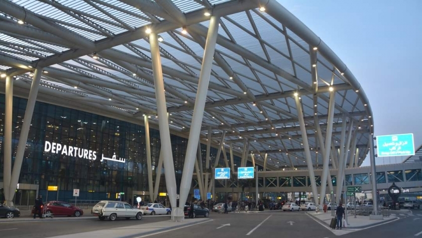خطة لتحويل مطار القاهرة الدولي إلى مركز دولي لتجارة الترانزيت