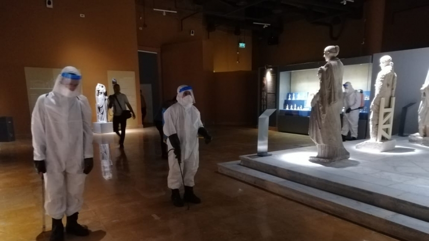 تعقيم دوري لمتحف شرم الشيخ: من الأسطح للممرات حتى أماكن الزائرين (صور)
