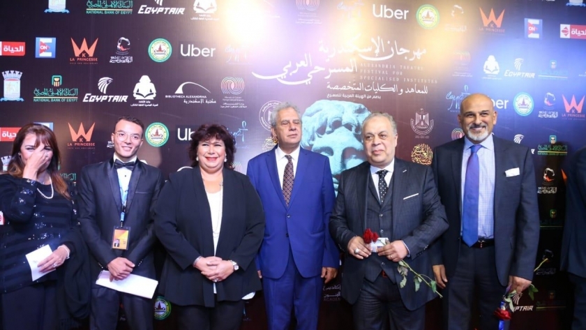 وصول وزير الثقافة لافتتاح مهرجان الاسكندرية العربي للمسرح