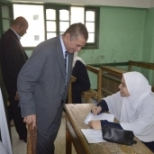 محافظ كفر الشيخ يتفقد لجان امتحانات الثانوية الازهرية