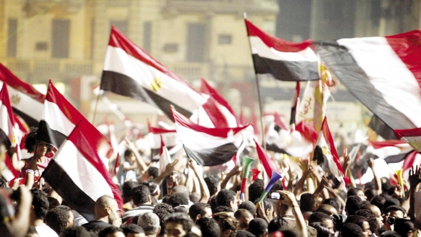 المصريون أسقطوا جماعة الإخوان الإرهابية بعد عام