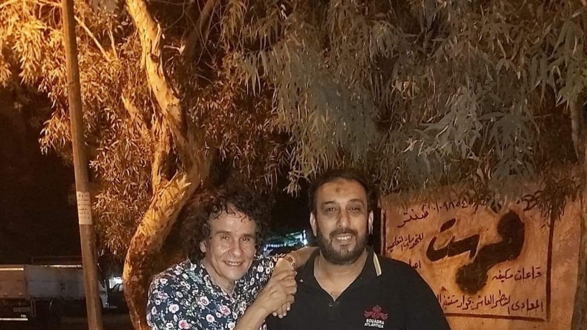 علي حميدة  المطرب والموزع الموسيقي حسام حسن حسني