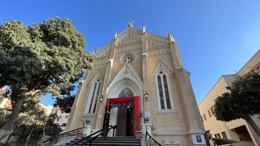 كنيسة سانت تريزا بأسيوط