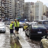 شوارع الإسكندرية غرقت فى مياه الصرف الصحى