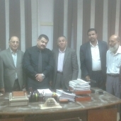 صورة أعضاء لجنة وفد أبشواي في لقاء مع رئيس المركز بالفيوم