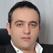 الكاتب محمد حفظى
