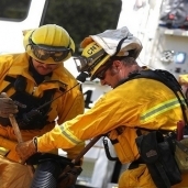 رجال إطفاء الحريق في مهمة