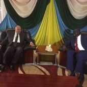 وزير الخارجية سامح شكري و"ماييك دنج" وزير شؤون الرئاسة بحكومة جنوب السودان