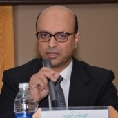 الدكتور أحمد المنشاوى عميد طب أسيوط