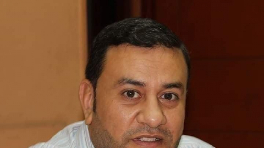 الصحفي الراحل محمود رياض