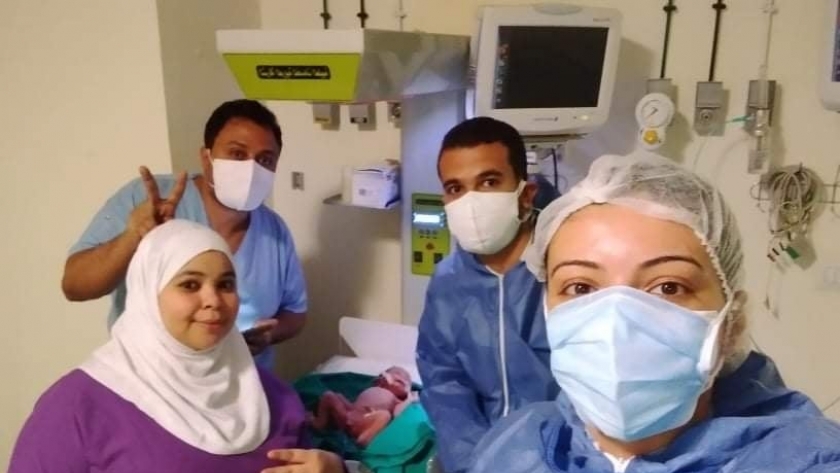 إجراء خامس ولادة قيصرية لمصابة بكورونا بمستشفى عزل أسوان