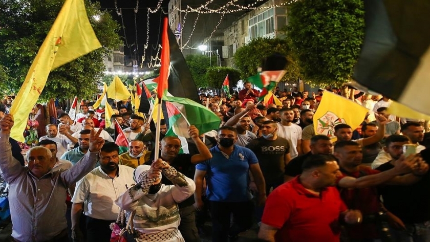 مظاهرة لحركة فتح في رام الله دعما للفلسطينيين في القدس الشرقية
