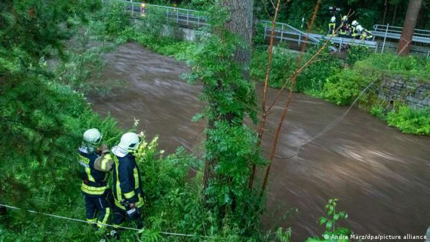 ألمانيا تتعرض لعواصف رعدية وفيضانات