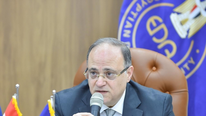 الدكتور علي الغمراوي رئيس هيئة الدواء المصرية