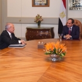 الرئيس عبد الفتاح السيسي يلتقى وزير للإنتاج الحربى