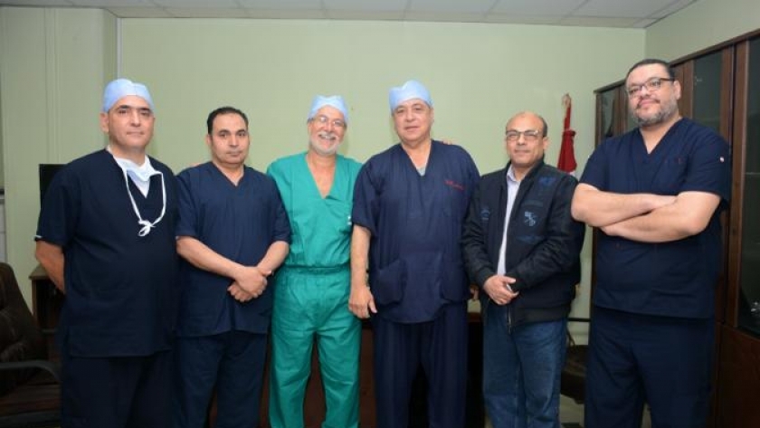 نجاح جراحتين للتخلص من السمنة بالمنظار في جامعة طنطا