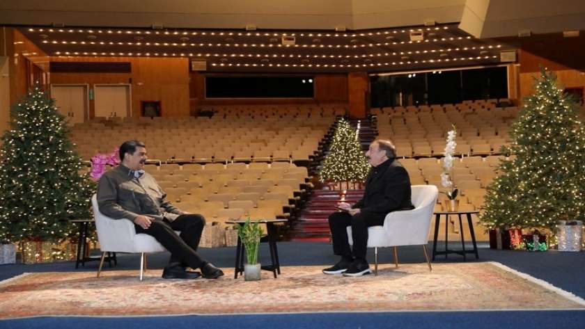 مقابلة الرئيس الفنزويلي مع الصحفي إجناسيو رامونيت