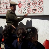 بالصور مرور أسيوط يلتقى بطلاب المدارس لتوعيتهم بقواعد المرورأسيوط