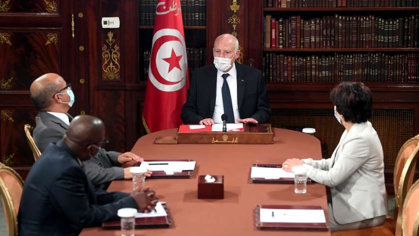 الرئيس التونسي قيس سعيد خلال لقائه رؤساء مجلس القضاء الأعلى (أرشيفية)