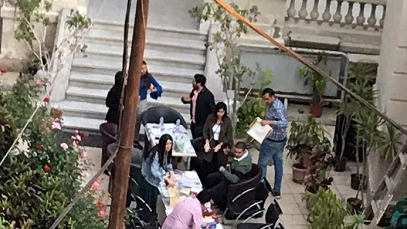 رغم الإصابات.. إفطار جماعي في الإسكندرية يثير غضب الجيران