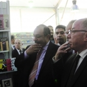 وزير الثقافة ومحافظ الاسكندرية في افتتاح معرض الاسكندرية الرابع للكتاب