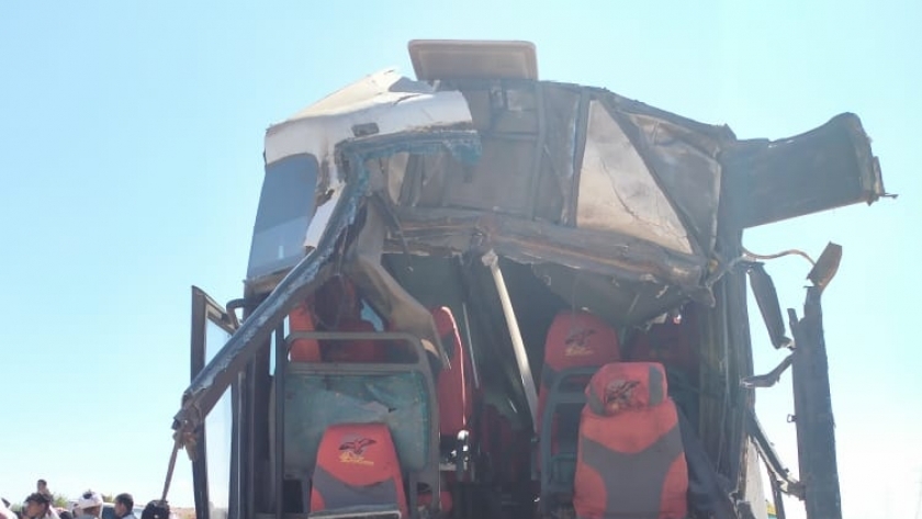 حادث تصادم أتوبيس وسيارة نقل على طريق «مطروح الإسكندرية»