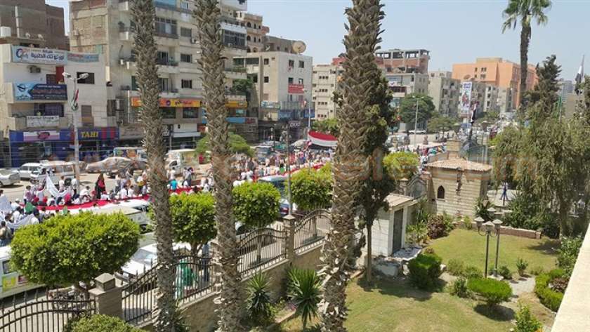 شارع فريد ببنها يحتضن إحتفالات المحافظة والجامعة بالمناسبات الوطنية