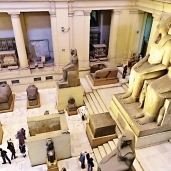 بهو المتحف المصرى بدون مراوح ولا أجهزة تكييف