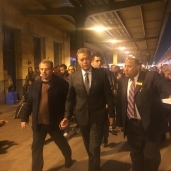 وزير النقل في جولة تفقدية مفاجئة منتصف الليل بمحطة مصر برمسيس