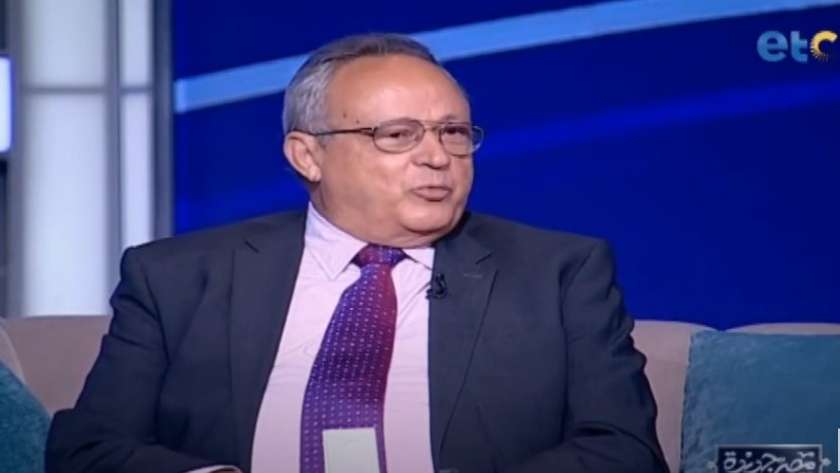 الدكتور أحمد زايد، مدير مكتبة الإسكندرية