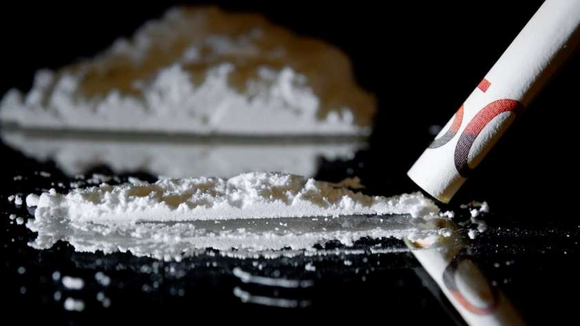 إدمان المخدرات يمثل خطورة كبيرة على المراهقين