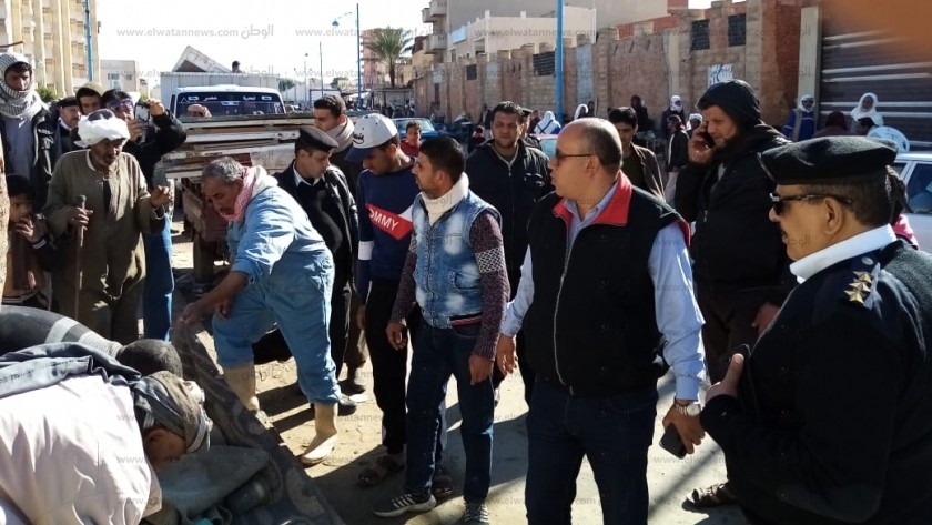 حملة مجلس مدينة مرسى مطروح على بائعى الأثاث المستعمل بسوق المعاذير