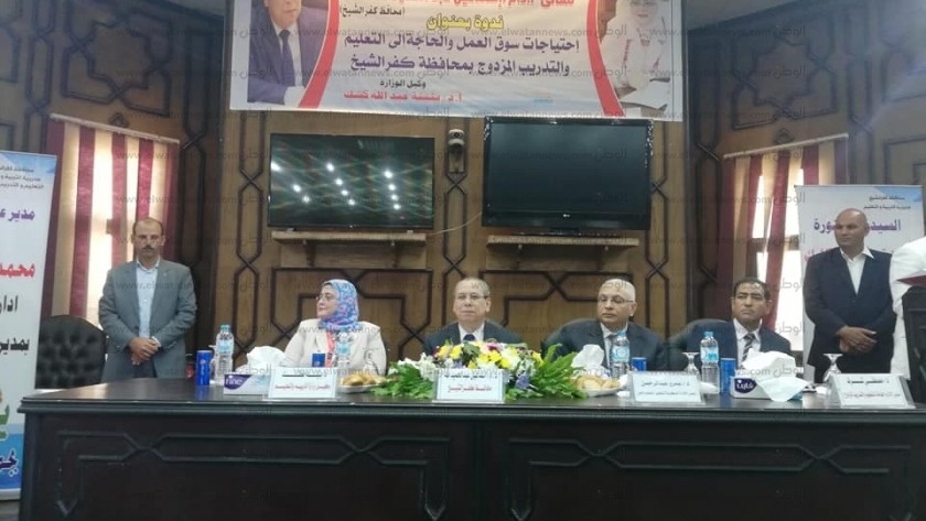 محافظ كفر الشيخ خلال مؤتمر تطوير التعليم