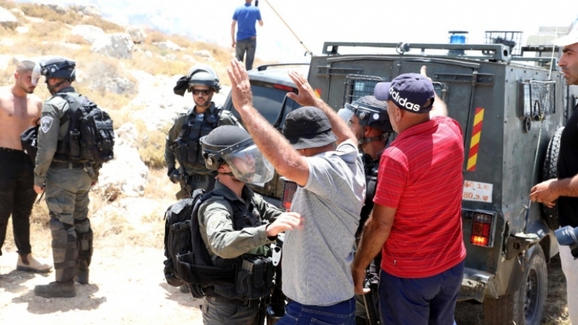 انتهاكات الاحتلال الإسرائيلي ضد الفلسطينيين