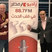فريق راديو مصر مع عمرو الشناوى رئيس قطاع الاخبار