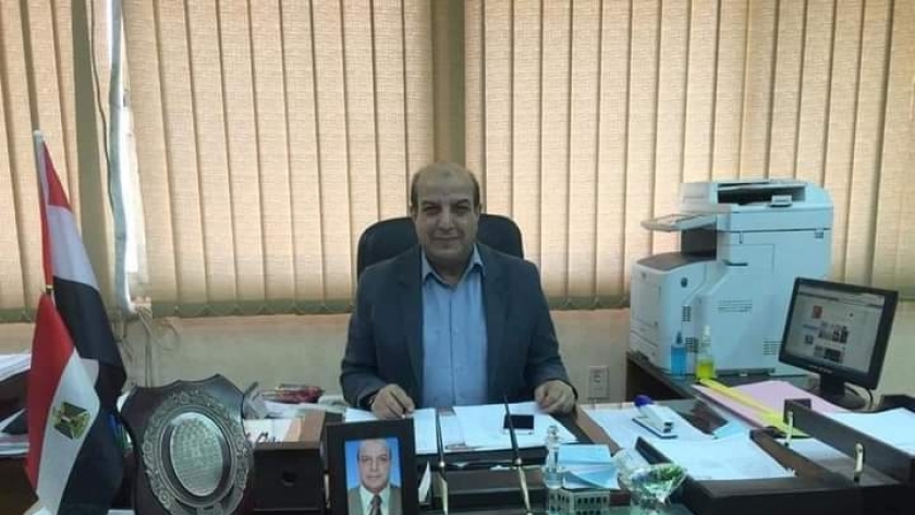 عبد المنعم خليل رئيس قطاع التجارة الداخلية بوزراة التموين