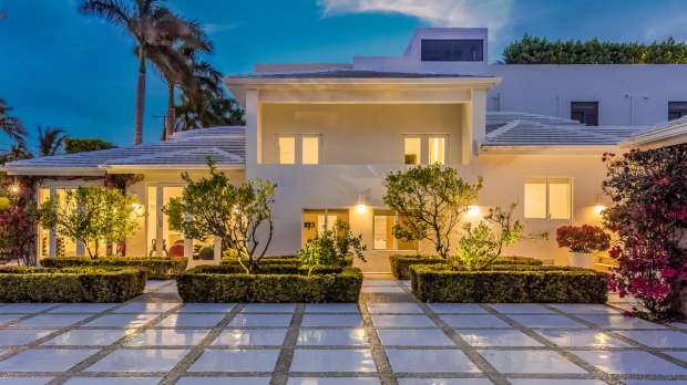 بالصور| شاكيرا تعرض منزلها في أمريكا للبيع بـ 11.7 مليون دولار