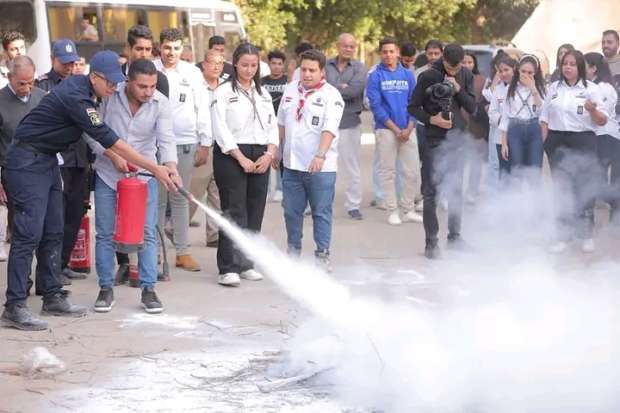 تدريب للحماية المدنية بإيبارشية طموه في الجيزة - التقرير