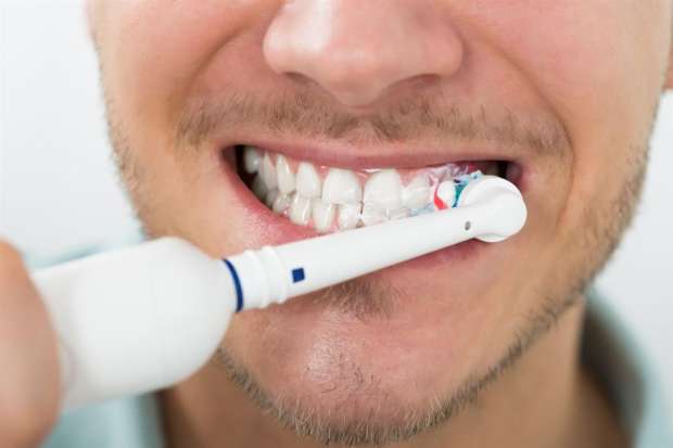 3. <br/>الطرق الفعالة لتحسين صحة الأسنان واللثة.