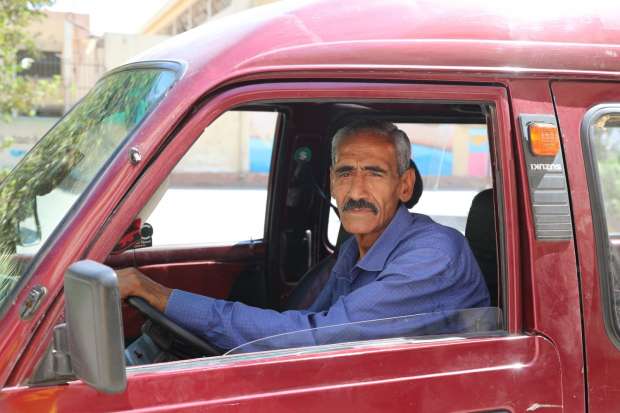 «عم صلاح» يستعيد حلمه القديم في دار المسنين.. «عاش يا أسطى» - التقرير