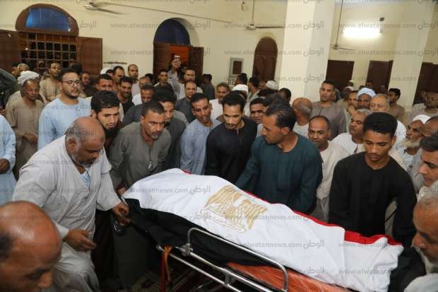 بالصور |قنا تشيع جثامين 3 من شهدائها بحادث سيناء الإرهابي