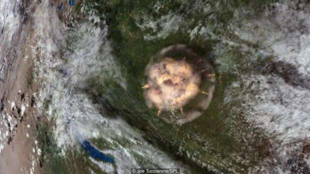 بالفيديو| ظهور "شمسين" في السماء.. تعرف على انفجار "تونغوسكا" الغريب